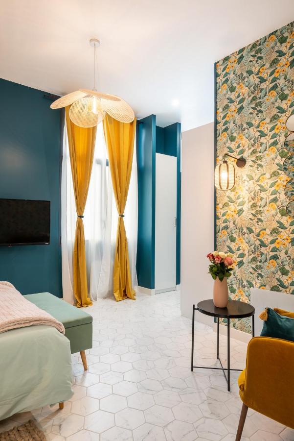 Le Cocon On Dine Apartment Lyon Bagian luar foto