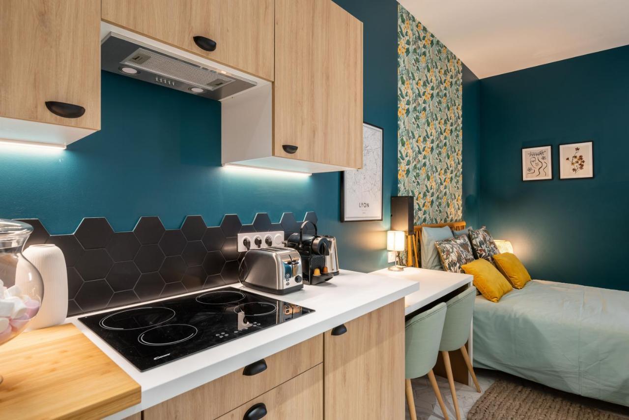 Le Cocon On Dine Apartment Lyon Bagian luar foto